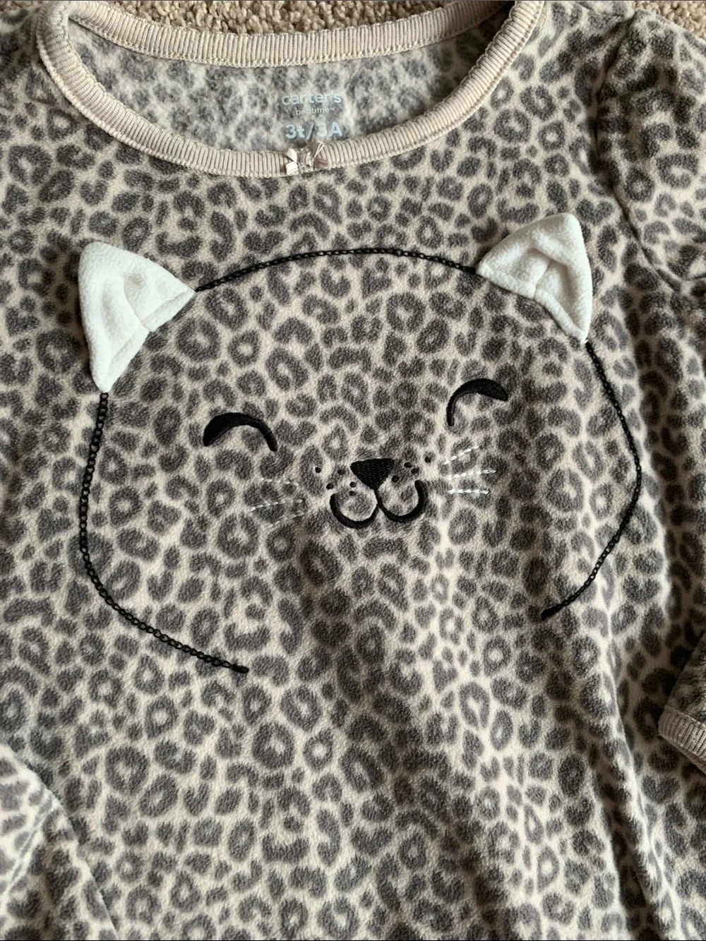 2 night gowns